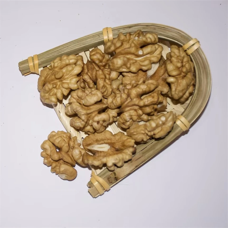 Naturoz Walnut Kernels
